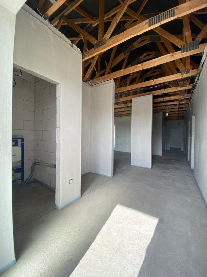 KRÁSNY RODINNÝ DOM S GARÁŽOU KÚSOK OD TRNAVY NA PREDAJ