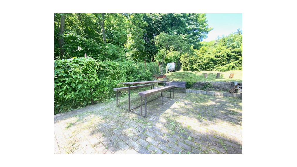 +++ NA PREDAJ CHATA S KRÁSNYM POZEMKOM A VÝHĽADMI V KARPATOCH+++