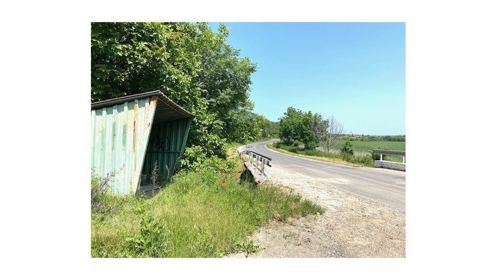 +++ NA PREDAJ CHATA S KRÁSNYM POZEMKOM A VÝHĽADMI V KARPATOCH+++