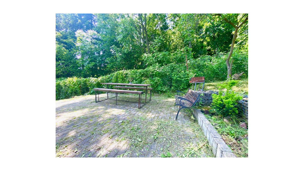 +++ NA PREDAJ CHATA S KRÁSNYM POZEMKOM A VÝHĽADMI V KARPATOCH+++