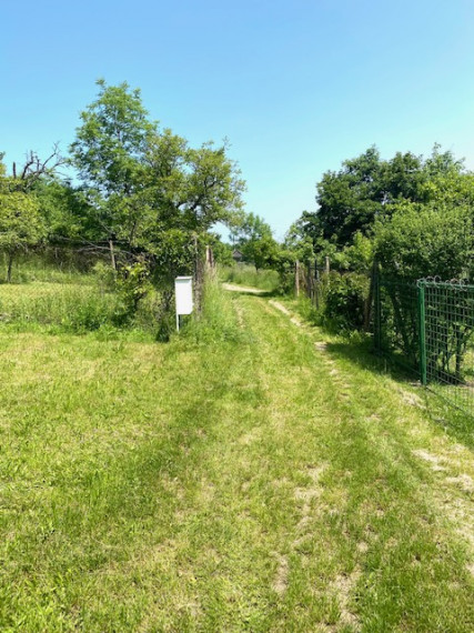 +++ NA PREDAJ CHATA S KRÁSNYM POZEMKOM A VÝHĽADMI V KARPATOCH+++