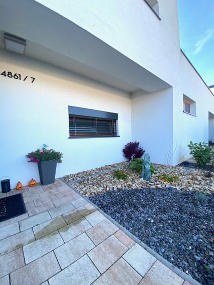 +++ NADČASOVÁ NOVOSTAVBA RODINNÉHO DOMU S GARÁŽOU NA PREDAJ V SEREDI+++