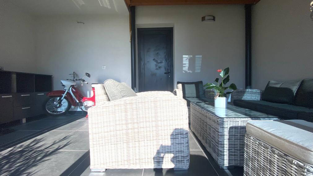 +++ NADČASOVÁ NOVOSTAVBA RODINNÉHO DOMU S GARÁŽOU NA PREDAJ V SEREDI+++