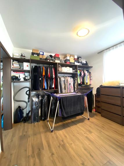 +++ NADČASOVÁ NOVOSTAVBA RODINNÉHO DOMU S GARÁŽOU NA PREDAJ V SEREDI+++