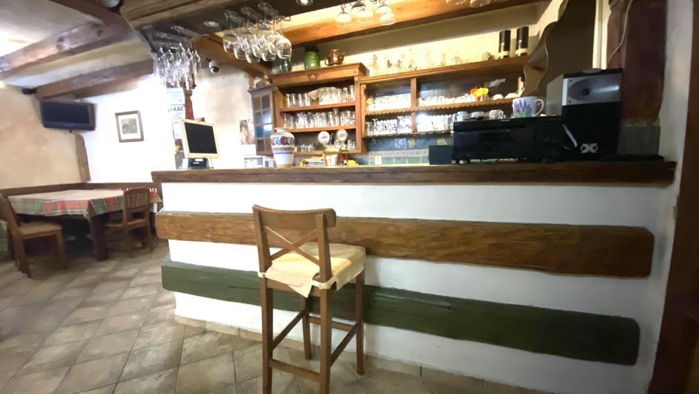 +++ JEDINEČNÁ PONUKA MEŠTIACKEHO DOMU V HISTORICKOM CENTRE TRNAVY NA PREDAJ+++