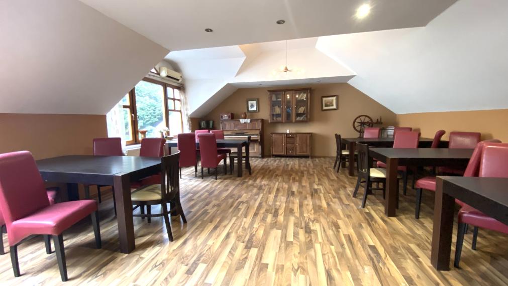 +++ JEDINEČNÁ PONUKA MEŠTIACKEHO DOMU V HISTORICKOM CENTRE TRNAVY NA PREDAJ+++