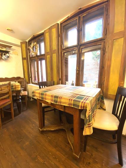 +++ JEDINEČNÁ PONUKA MEŠTIACKEHO DOMU V HISTORICKOM CENTRE TRNAVY NA PREDAJ+++