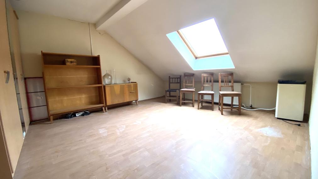 +++ JEDINEČNÁ PONUKA MEŠTIACKEHO DOMU V HISTORICKOM CENTRE TRNAVY NA PREDAJ+++