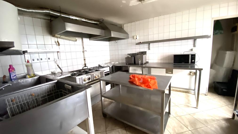 +++ JEDINEČNÁ PONUKA MEŠTIACKEHO DOMU V HISTORICKOM CENTRE TRNAVY NA PREDAJ+++