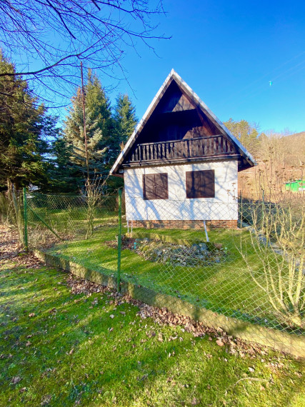 +++ ZNÍŽENÁ CENA+++NA PREDAJ MUROVANÁ CHATA NA BUKOVEJ NA PEKNOM POZEMKU ZA 65.000,-+++