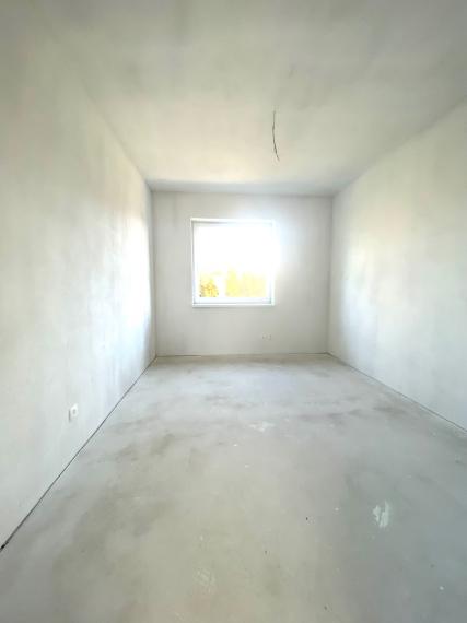 +++ NOVOSTAVBA 4 IZBOVÉHO RODINNÉHO DOMU S DVOJGARÁŽOU ZA 218.000,-+++