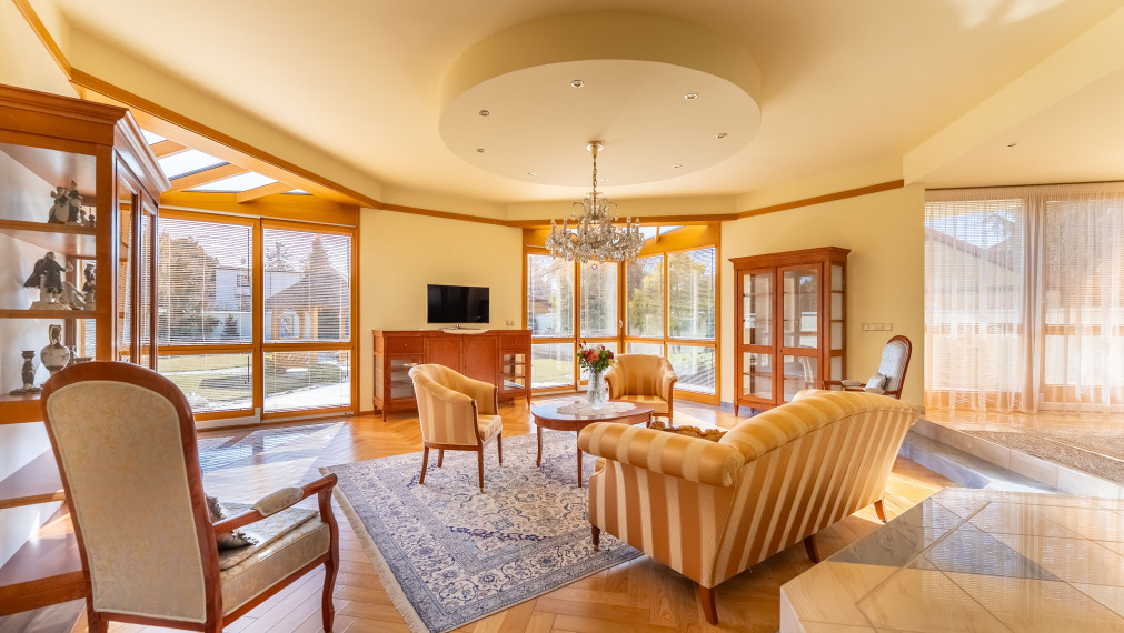 +++REZERVOVANÉ+++ EXKLUZÍVNY RODINNÝ DOM V SAMOTNOM SRDCI TRANVSKÉHO SPIEGELSAALU+++