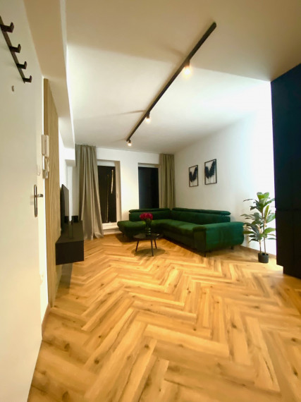 +++ NA PREDAJ DIZAJNOVÝ 2 IZBOVÝ BYT V NOVOSTAVBE V HISTORICKOM CENTRE TRNAVY+++