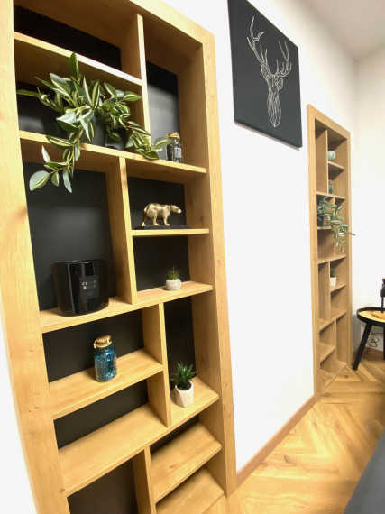 +++ NA PREDAJ DIZAJNOVÝ 2 IZBOVÝ BYT V NOVOSTAVBE V HISTORICKOM CENTRE TRNAVY+++