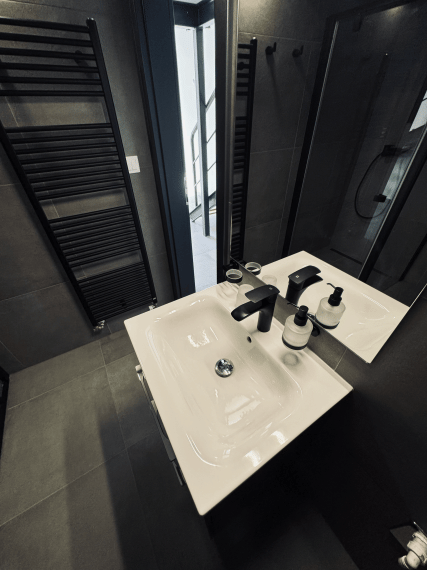 +++ EXKLUZÍVNA PONUKA 1,5  IZBOVÉHO BYTU V NOVOSTAVBE S VLASTNÝM PARKINGOM+++