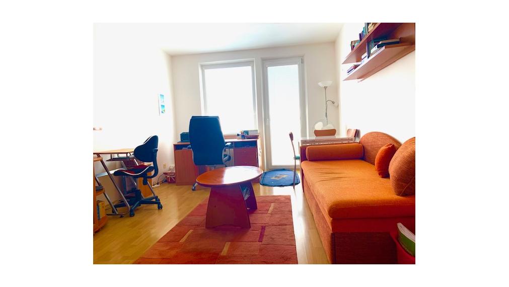 +++REZERVOVANÉ+++ NOVINKA+++ GARZÓNKA S BALKÓNOM V TRNAVE NA PREDAJ NA KONIAREKOVEJ