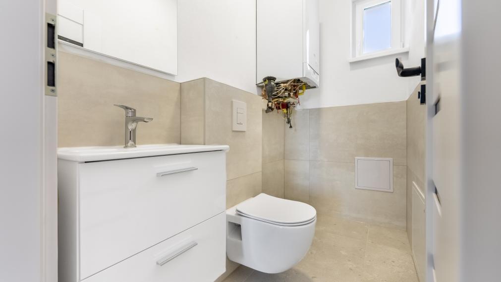 +++ NÁDHERNÝ RODINNÝ DOM S GARÁŽOU VO VEĽKÝCH KOSTOLANOCH NA PREDAJ+++