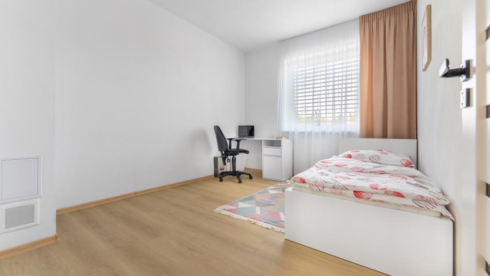 +++ NÁDHERNÝ RODINNÝ DOM S GARÁŽOU VO VEĽKÝCH KOSTOLANOCH NA PREDAJ+++