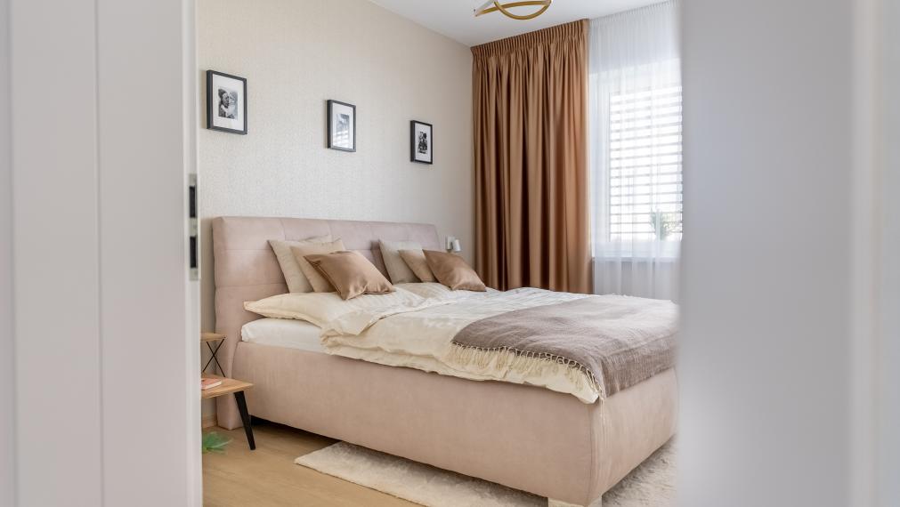 +++ NÁDHERNÝ RODINNÝ DOM S GARÁŽOU VO VEĽKÝCH KOSTOLANOCH NA PREDAJ+++