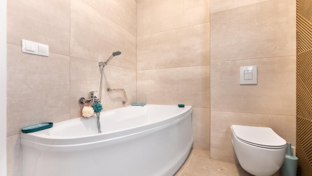 +++ NÁDHERNÝ RODINNÝ DOM S GARÁŽOU VO VEĽKÝCH KOSTOLANOCH NA PREDAJ+++