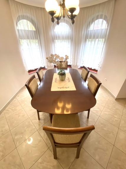 +++ REZERVOVANÉ+++ RODINNÝ DOM NA KRÁSNOM POZEMKU V ŠPIČKOVEJ TRNAVSKEJ MESTSKEJ ČASTI +++