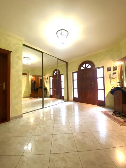 +++ REZERVOVANÉ+++ RODINNÝ DOM NA KRÁSNOM POZEMKU V ŠPIČKOVEJ TRNAVSKEJ MESTSKEJ ČASTI +++