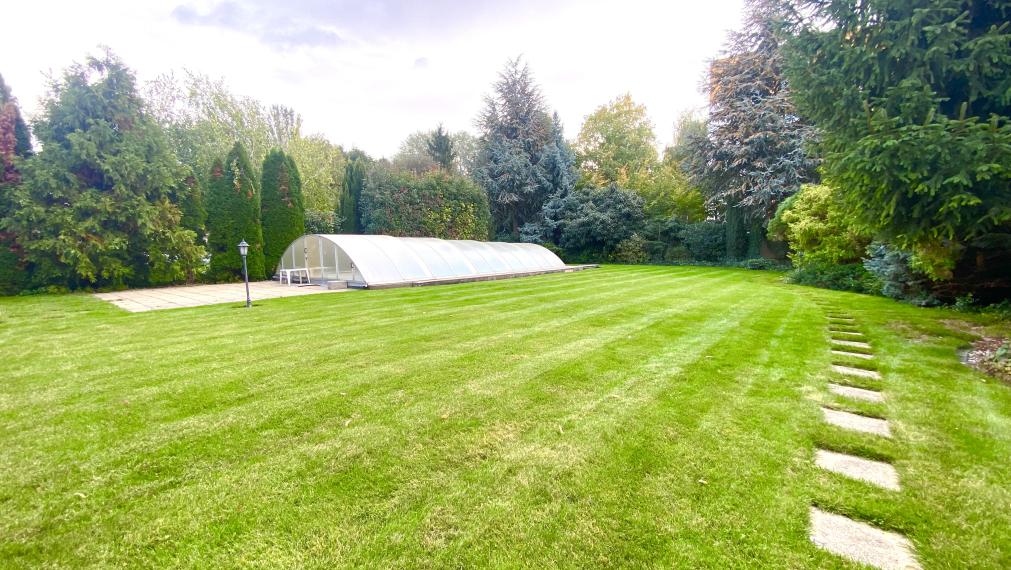 +++ REZERVOVANÉ+++ RODINNÝ DOM NA KRÁSNOM POZEMKU V ŠPIČKOVEJ TRNAVSKEJ MESTSKEJ ČASTI +++