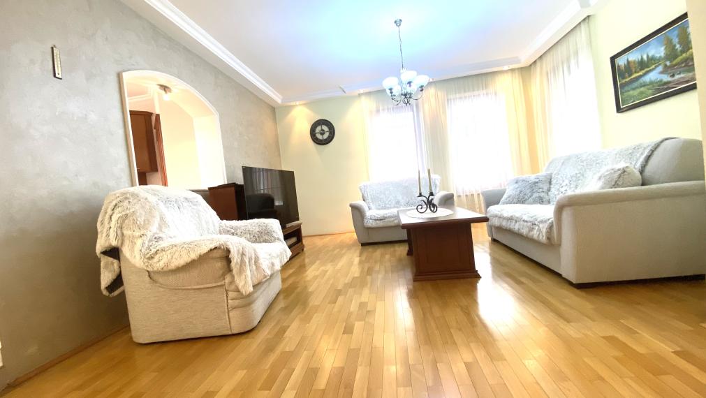 +++ REZERVOVANÉ+++ RODINNÝ DOM NA KRÁSNOM POZEMKU V ŠPIČKOVEJ TRNAVSKEJ MESTSKEJ ČASTI +++