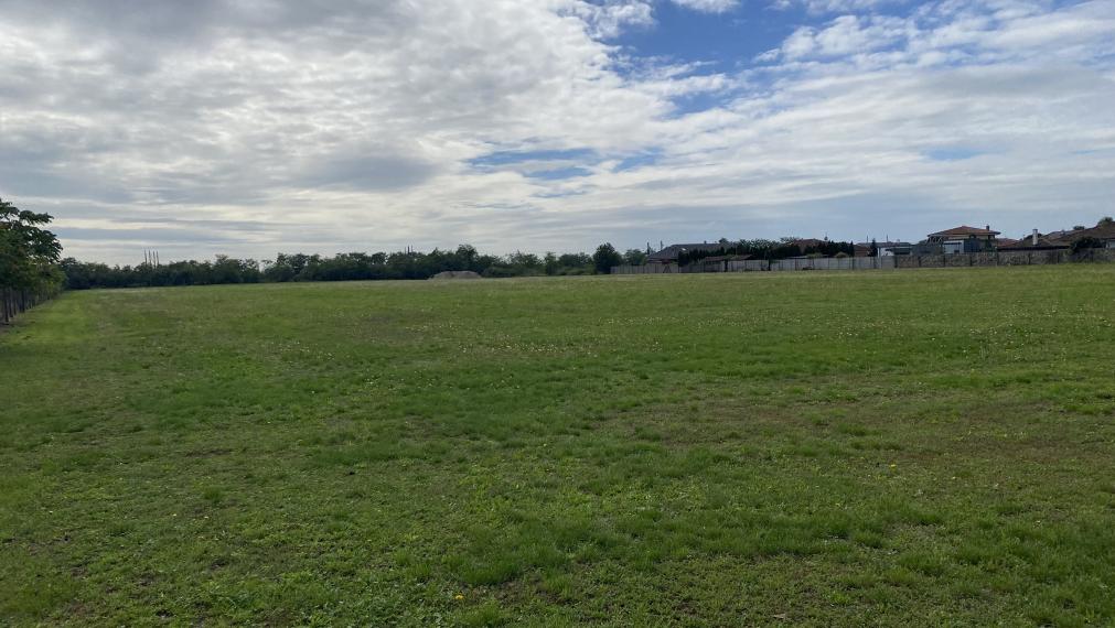 +++ POZEMOK PRE VÝSTAVBU RODINNÝCH DOMOV NA PREDAJ V SENCI O VEĽKOSTI 16815M2+++