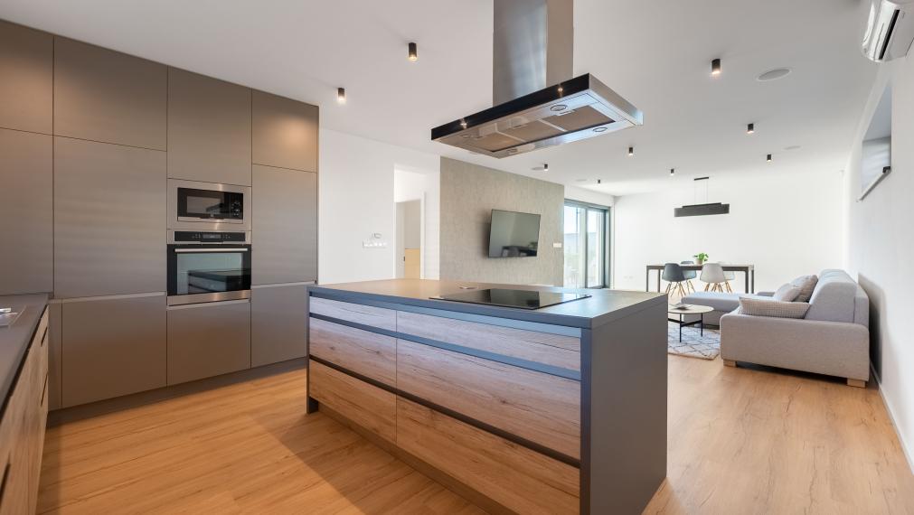 +++ NA PREDAJ KRÁSNA NOVOSTAVBA RODINNÉHO DOMU LEN KÚSOK OD TRNAVY+++