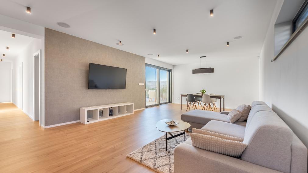 +++ NA PREDAJ KRÁSNA NOVOSTAVBA RODINNÉHO DOMU LEN KÚSOK OD TRNAVY+++