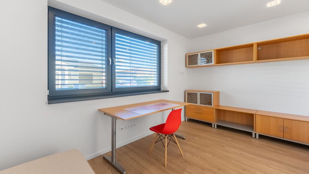 +++ NA PREDAJ KRÁSNA NOVOSTAVBA RODINNÉHO DOMU LEN KÚSOK OD TRNAVY+++