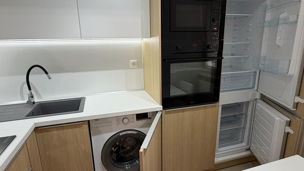 NÁDHERNÝ 1 IZBOVÝ BYT PO KRÁSNEJ REKONŠTRUKCII NA PRENÁJOM V TRNAVE