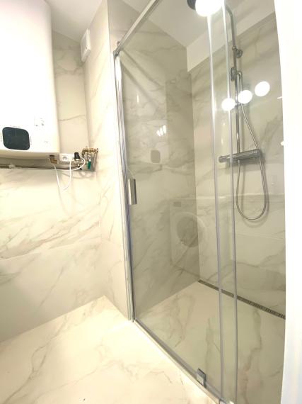 KRÁSNA NOVOSTYVBA 2 IZBOVÉHO BYTU V HISTORICKOM CENTRE MESTA NA PRENÁJOM