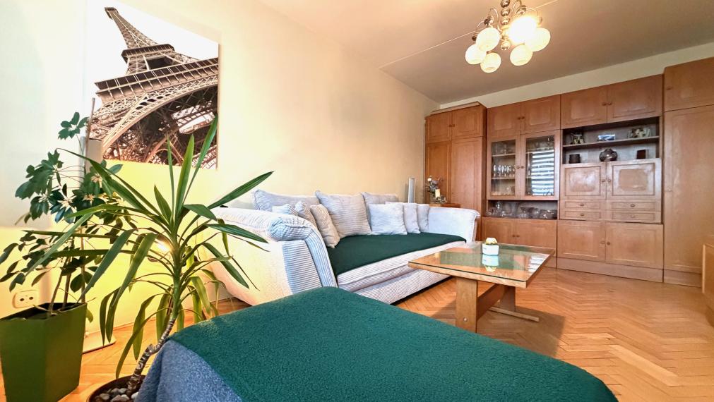 +++ VÝBORNÁ PONUKA 3 IZBOVÉHO BYTU NA PREDAJ PO REKONŠTRUKCII ZA ROZUMNÚ CENU+++