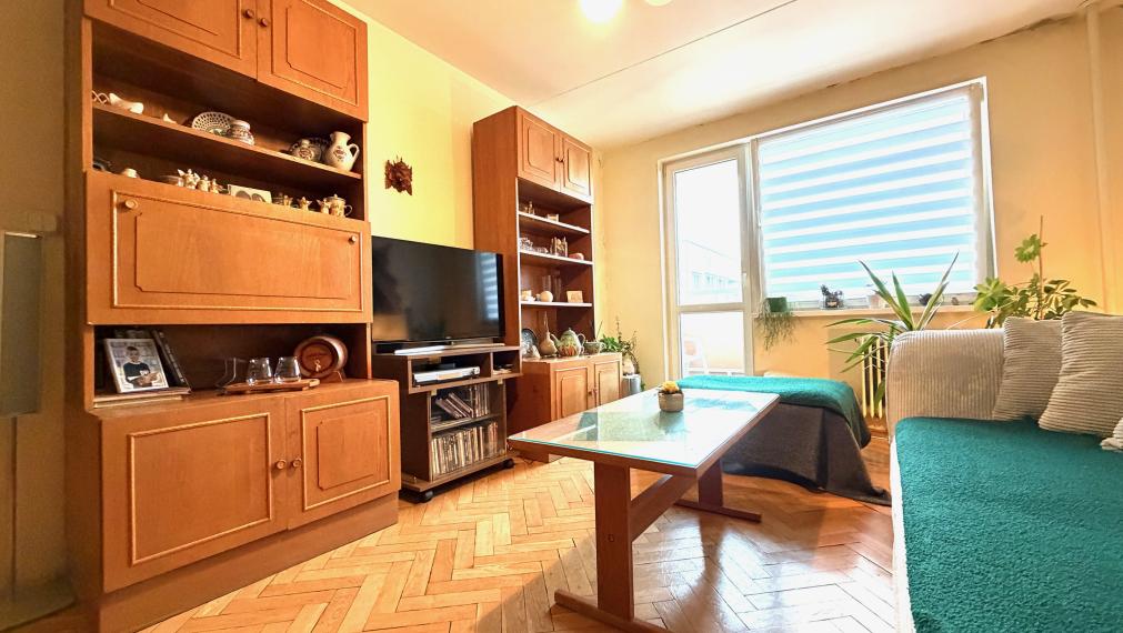 +++ VÝBORNÁ PONUKA 3 IZBOVÉHO BYTU NA PREDAJ PO REKONŠTRUKCII ZA ROZUMNÚ CENU+++