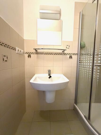 +++ VÝBORNÁ PONUKA 3 IZBOVÉHO BYTU NA PREDAJ PO REKONŠTRUKCII ZA ROZUMNÚ CENU+++