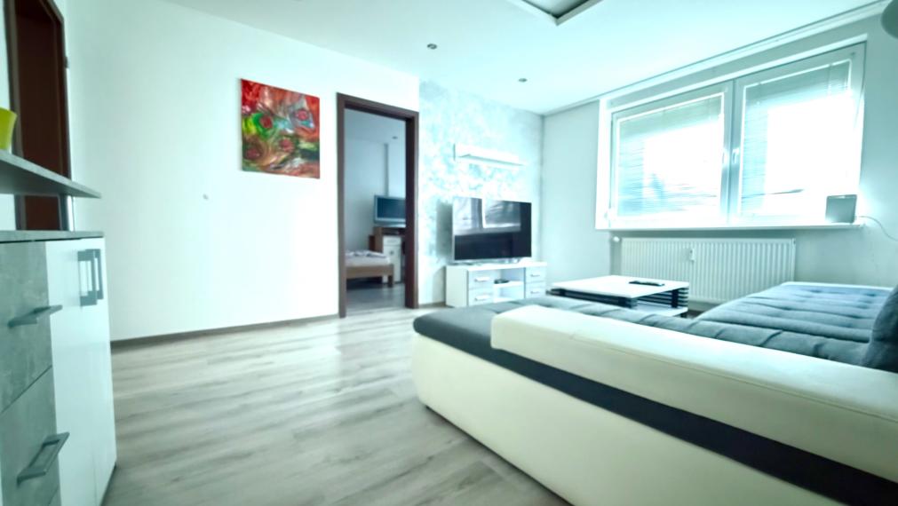 +++ ZREKONŠTRUOVANÝ 3 IZBOVÝ BYT V TRNAVE NA PREDNÁDRAŽI ZA 174.700,-+++