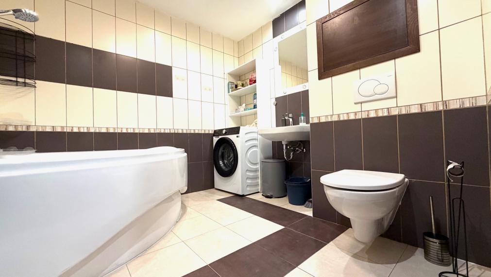 +++ ZREKONŠTRUOVANÝ 3 IZBOVÝ BYT V TRNAVE NA PREDNÁDRAŽI ZA 174.700,-+++