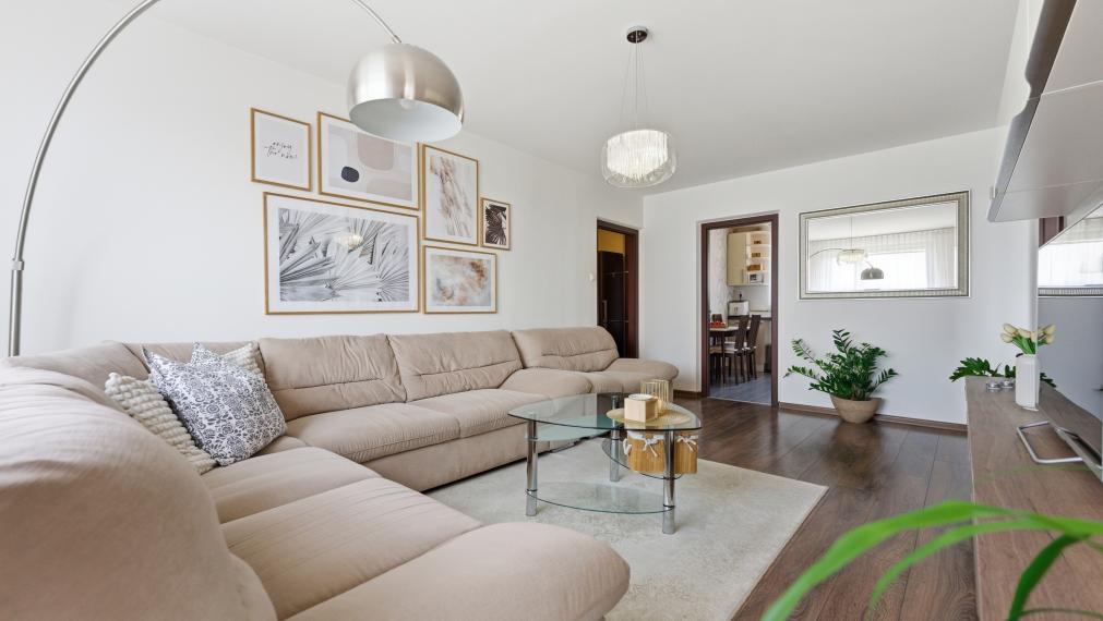 +++ KRÁSNY 3 IZBOVÝ BYT PO KOMPLETNEJ REKONŠTRUKCII NA BEETHOVENOVEJ ULICI V TRNAVE NA PREDAJ+++