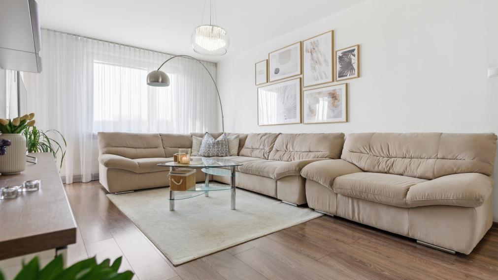 +++ KRÁSNY 3 IZBOVÝ BYT PO KOMPLETNEJ REKONŠTRUKCII NA BEETHOVENOVEJ ULICI V TRNAVE NA PREDAJ+++