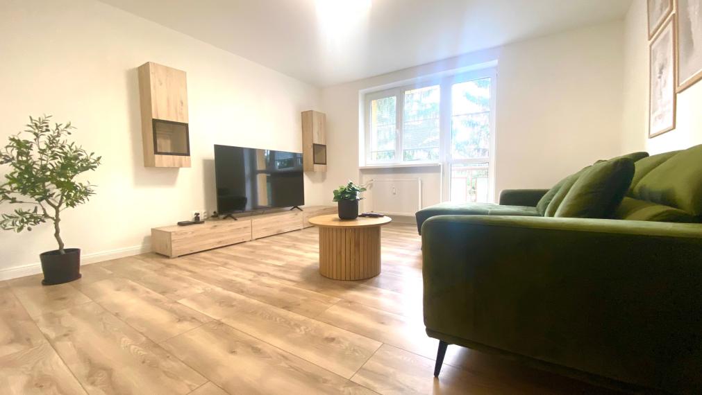 +++ PRENÁJOM EXKLUZÍVNEHO 3  IZBOVÉHO BYTU V CENTRE TRNAVY ZA 900,-EURO KOMPLET+++