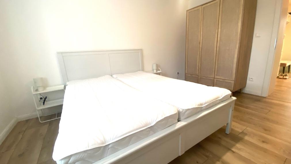 +++ PRENÁJOM EXKLUZÍVNEHO 3  IZBOVÉHO BYTU V CENTRE TRNAVY ZA 900,-EURO KOMPLET+++