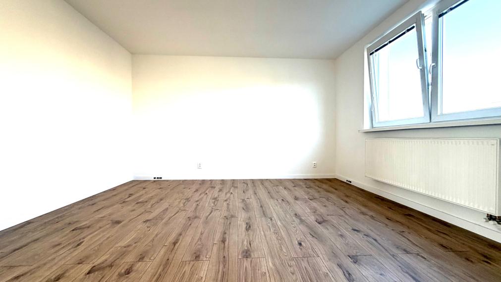 +++ KRÁSNE ZREKONŠTRUOVANÝ RODINNÝ DOM NA PARÁDNOM POZEMKU V TICHEJ ULIČKE NA PREDAJ+++