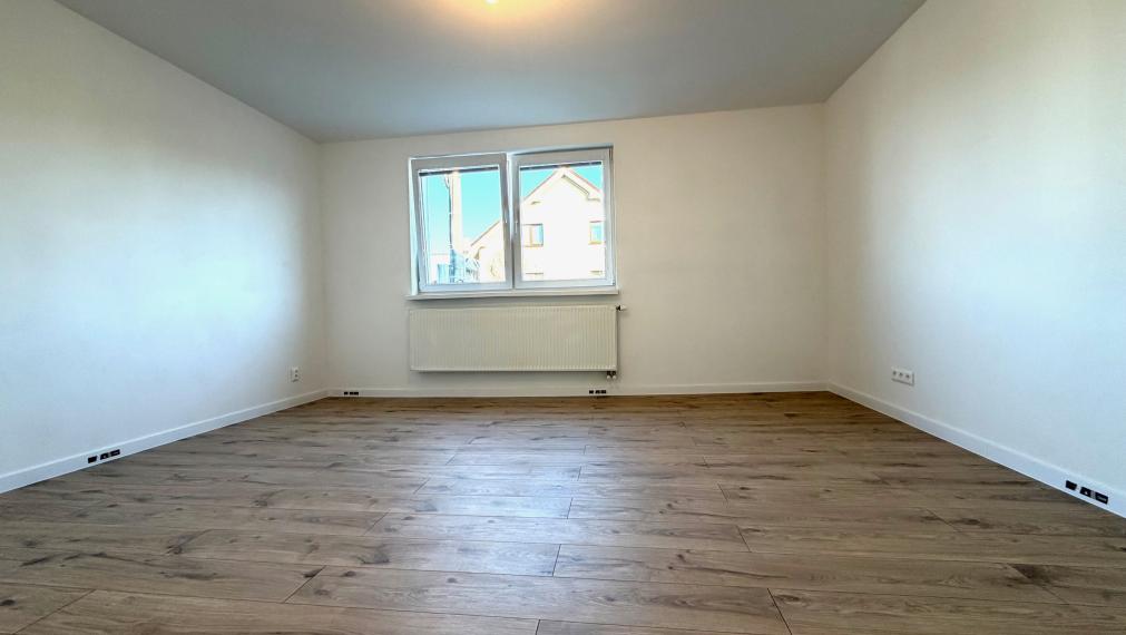 +++ KRÁSNE ZREKONŠTRUOVANÝ RODINNÝ DOM NA PARÁDNOM POZEMKU V TICHEJ ULIČKE NA PREDAJ+++