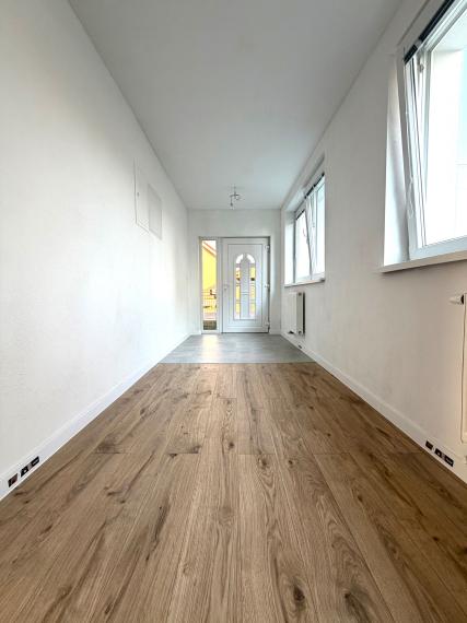 +++ KRÁSNE ZREKONŠTRUOVANÝ RODINNÝ DOM NA PARÁDNOM POZEMKU V TICHEJ ULIČKE NA PREDAJ+++