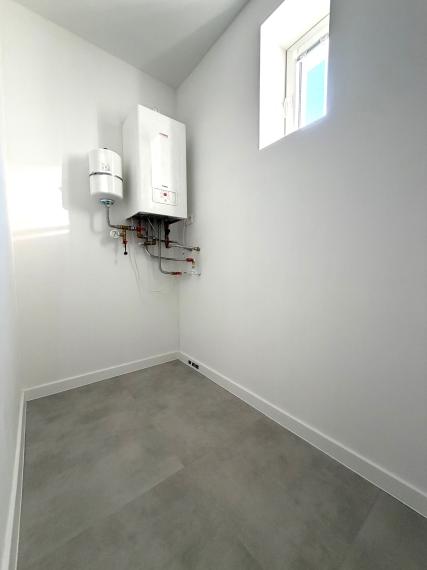 +++ KRÁSNE ZREKONŠTRUOVANÝ RODINNÝ DOM NA PARÁDNOM POZEMKU V TICHEJ ULIČKE NA PREDAJ+++