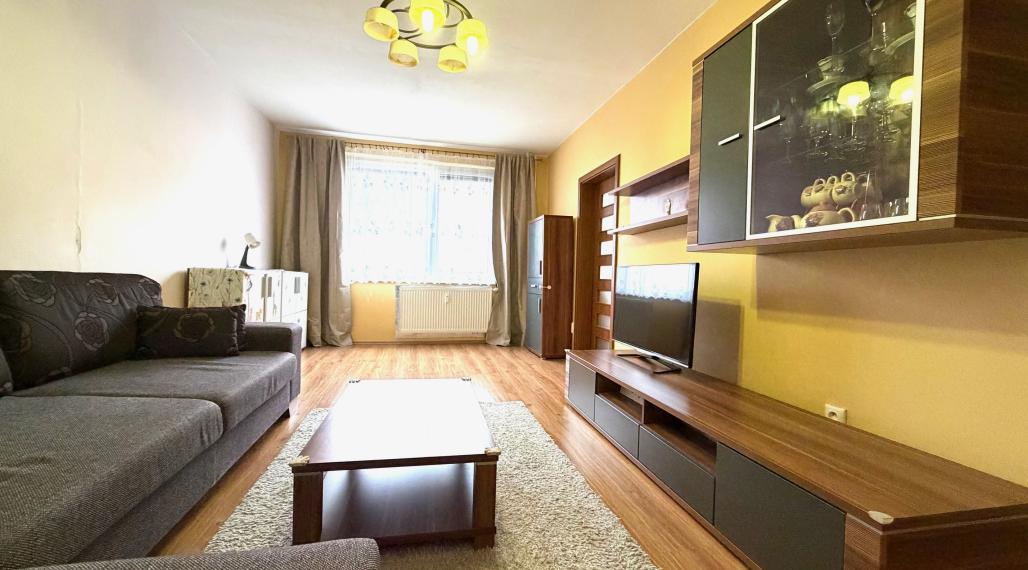 +++ NA PREDAJ ZREKONŠTRUOVANÝ 3,5 IZBOVÝ BYT NA GOLIANOVEJ ULICI V NITRE – KLOKOČINA+++