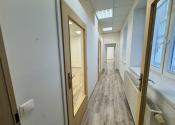 Reprezentatívne priestory v srdci Trnavy | 60 m² | + recepcia | kuchynka l toalety - fotografia 10