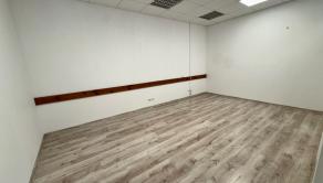 Reprezentatívne priestory v srdci Trnavy | 60 m² | + recepcia | kuchynka l toalety - fotografia 4